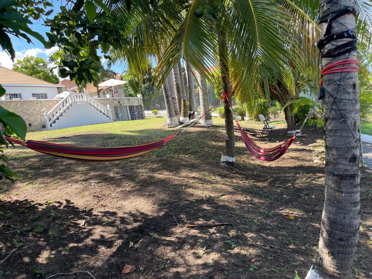 The Lodge @ Peaceful Palms Montego Bay Esterno foto