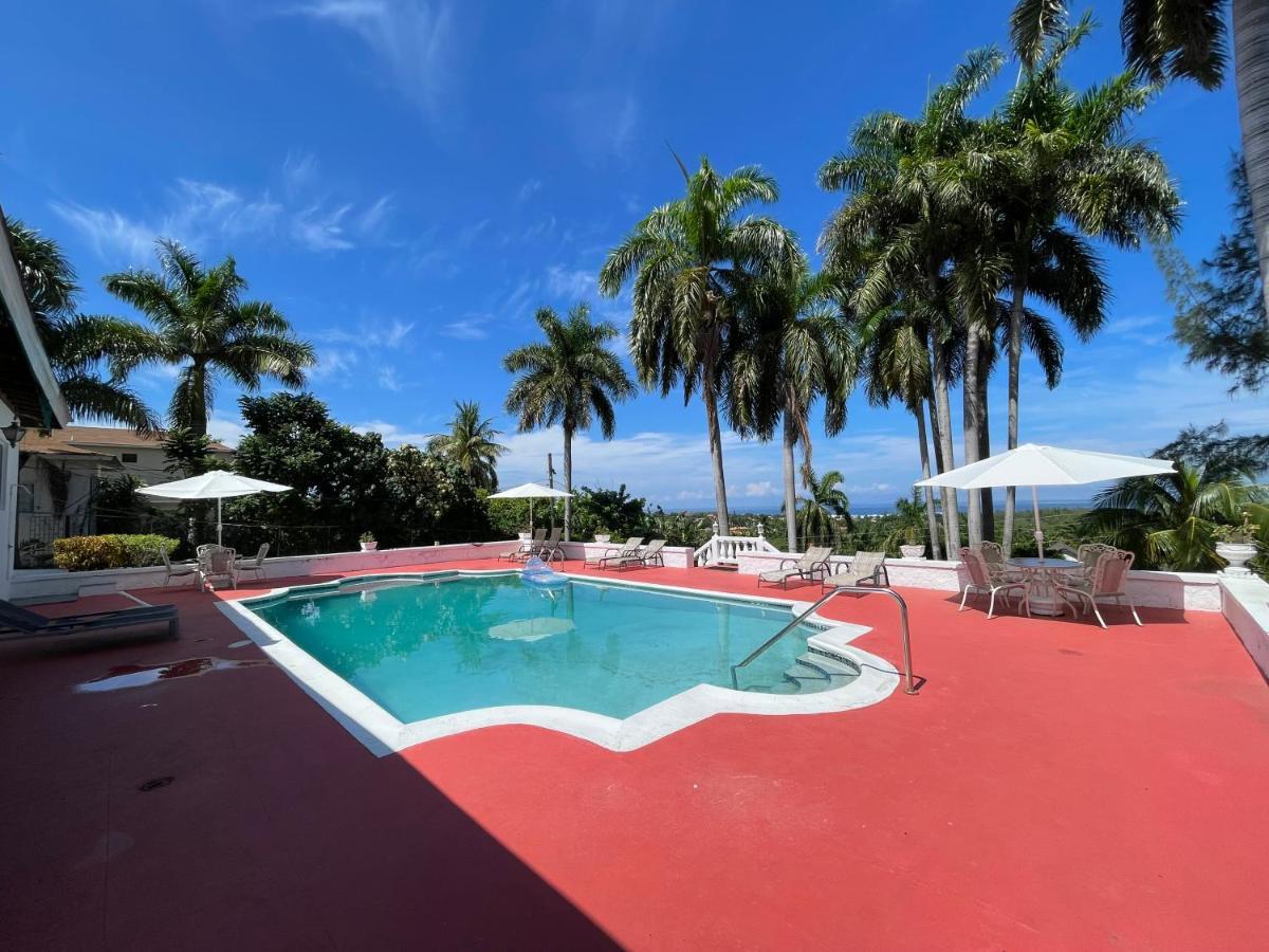 The Lodge @ Peaceful Palms Montego Bay Esterno foto