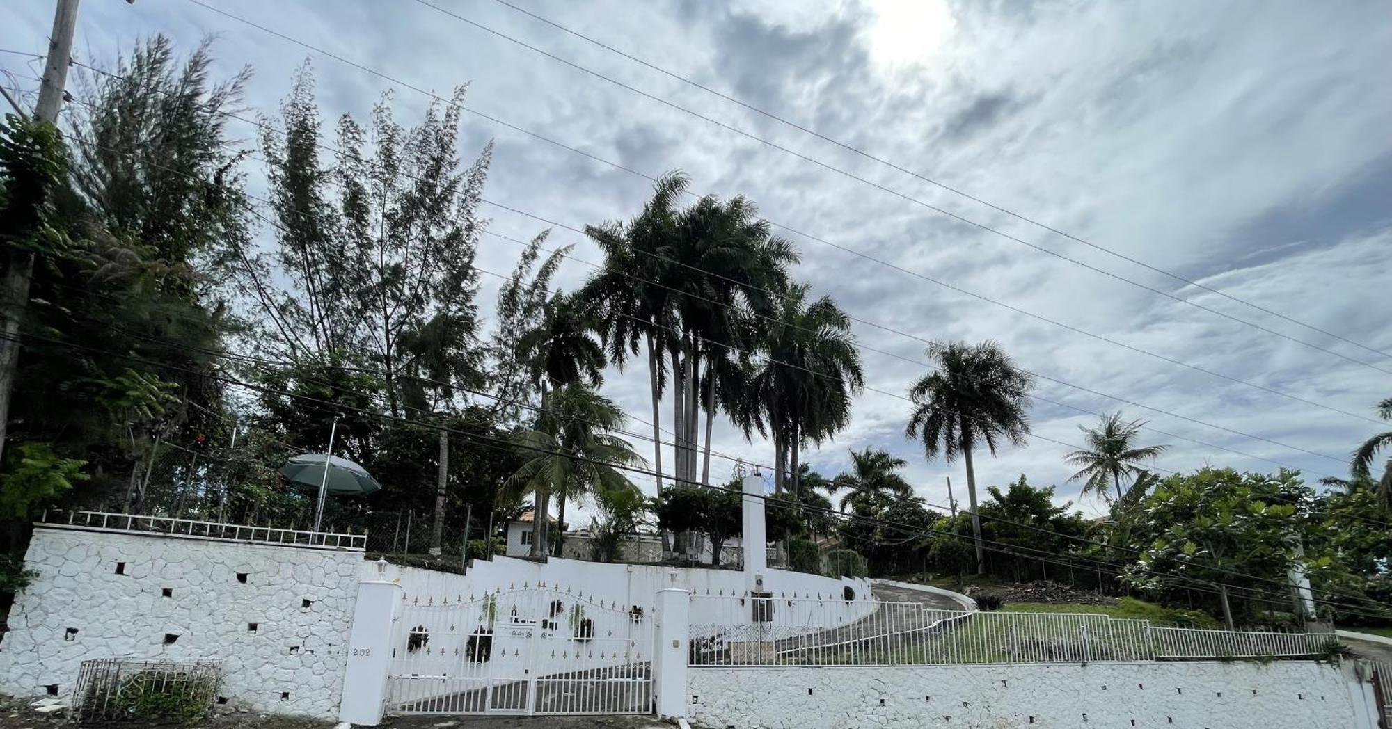 The Lodge @ Peaceful Palms Montego Bay Esterno foto